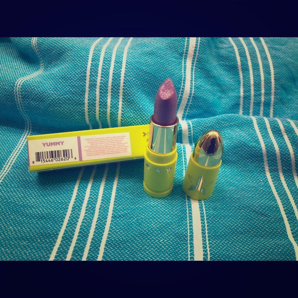 Lip Ammunition shade “yummy”